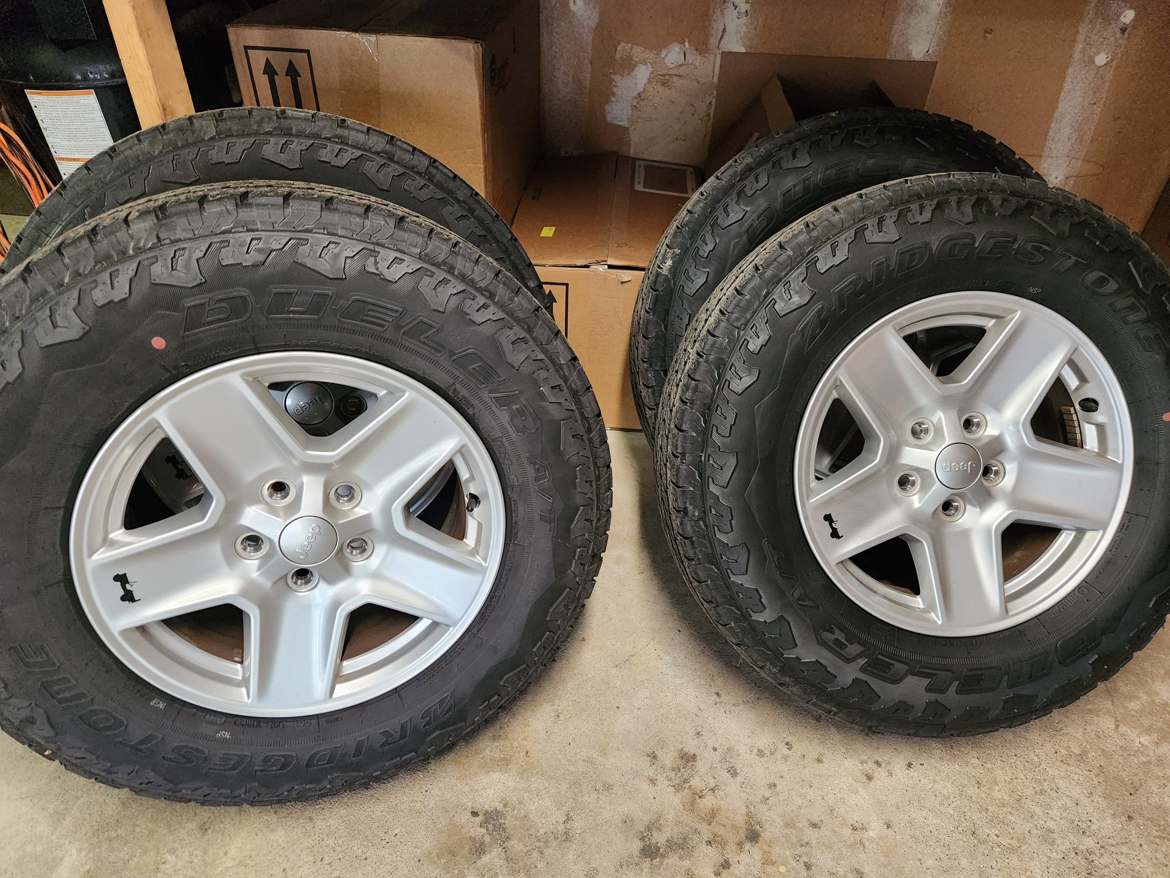 Gladiator wheels and tires with TPMS